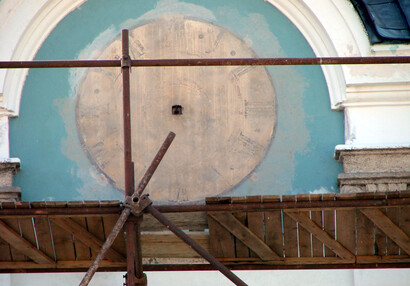 oprava ciferníku věžních hodin v roce 2007