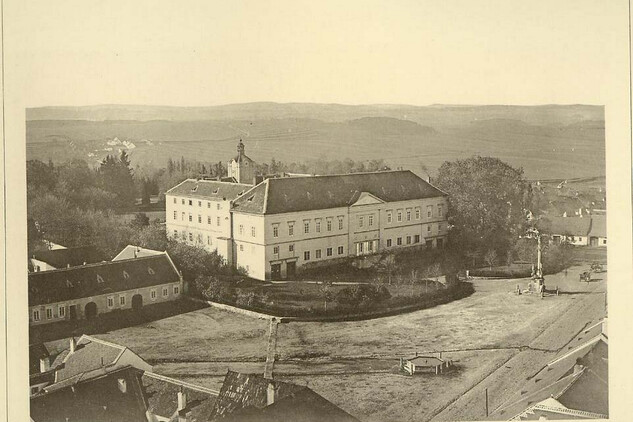 pohlednice zámku z roku 1888